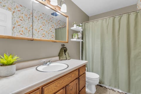 Tiny photo for 2600 DEER RUN DR, South Weber, UT 84405 (MLS # 2167714)