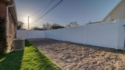 Tiny photo for 180 N 400 E, Lehi, UT 84043 (MLS # 2151697)