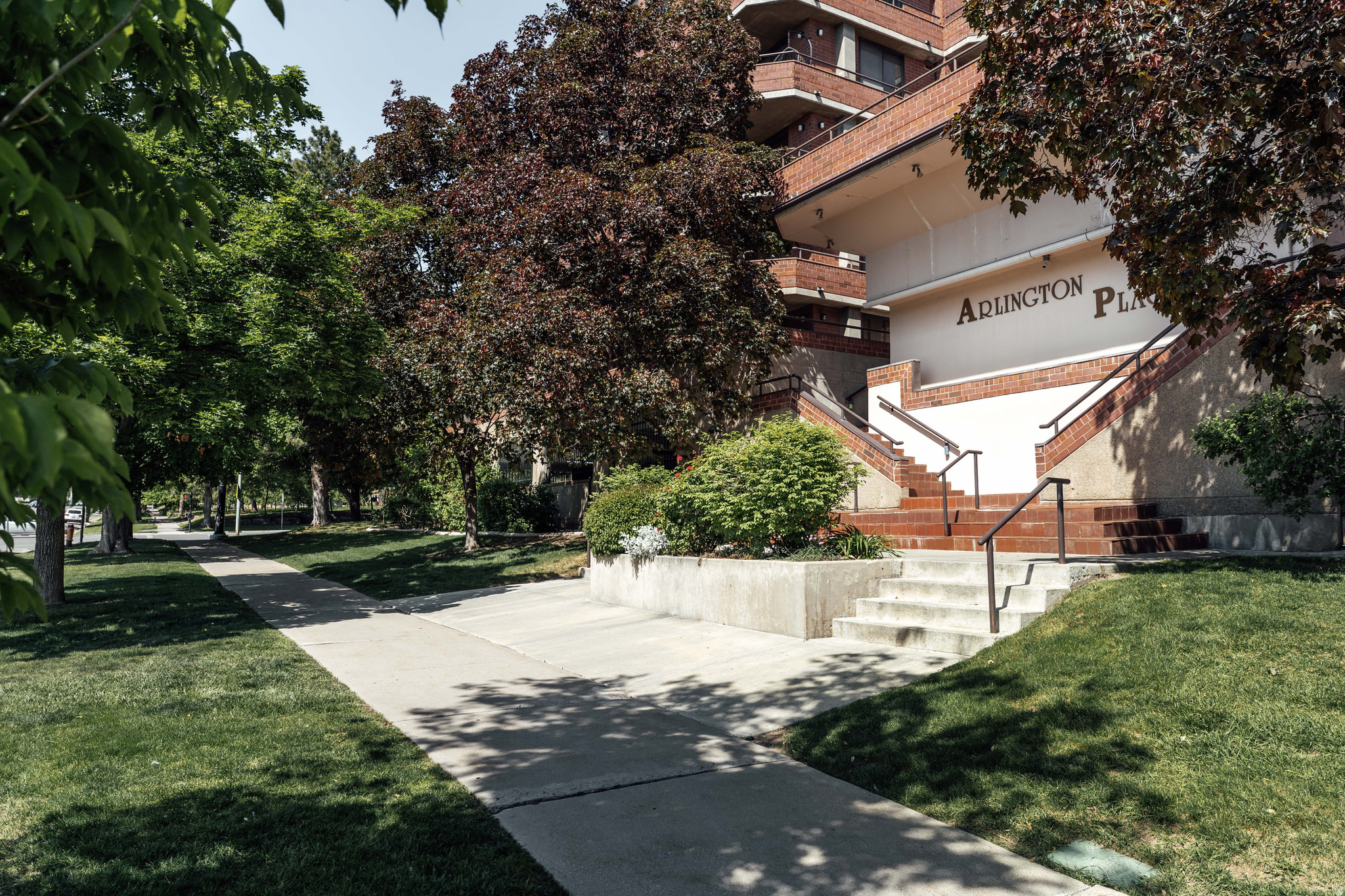 ARLINGTON PLACE - Residential
