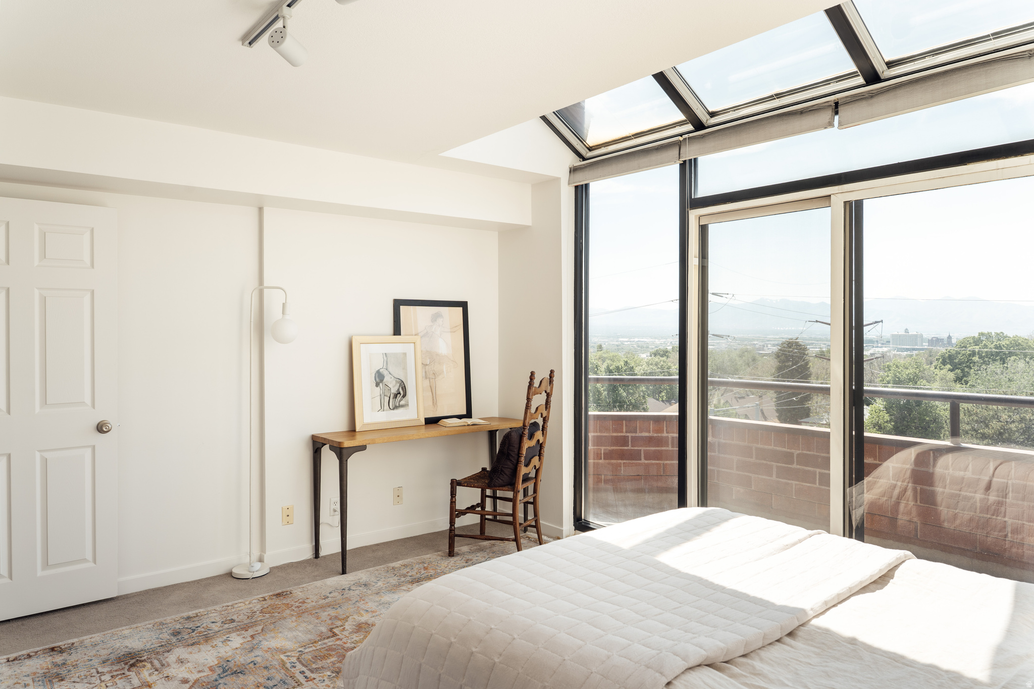 ARLINGTON PLACE - Residential