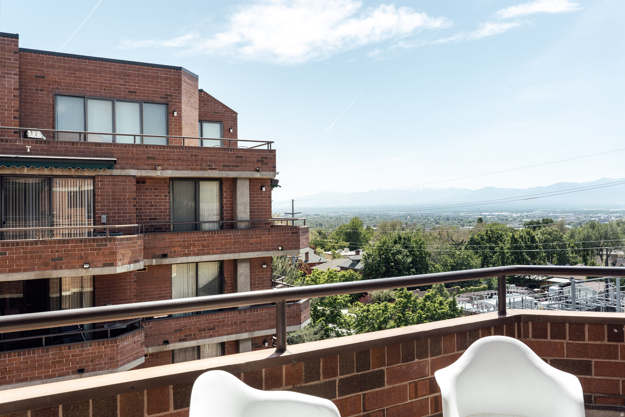 ARLINGTON PLACE - Residential