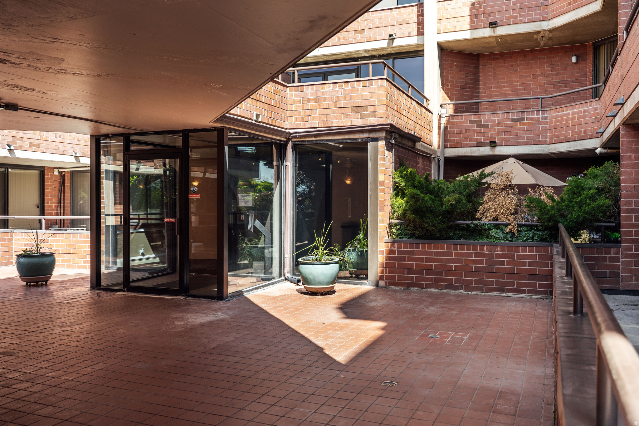 ARLINGTON PLACE - Residential