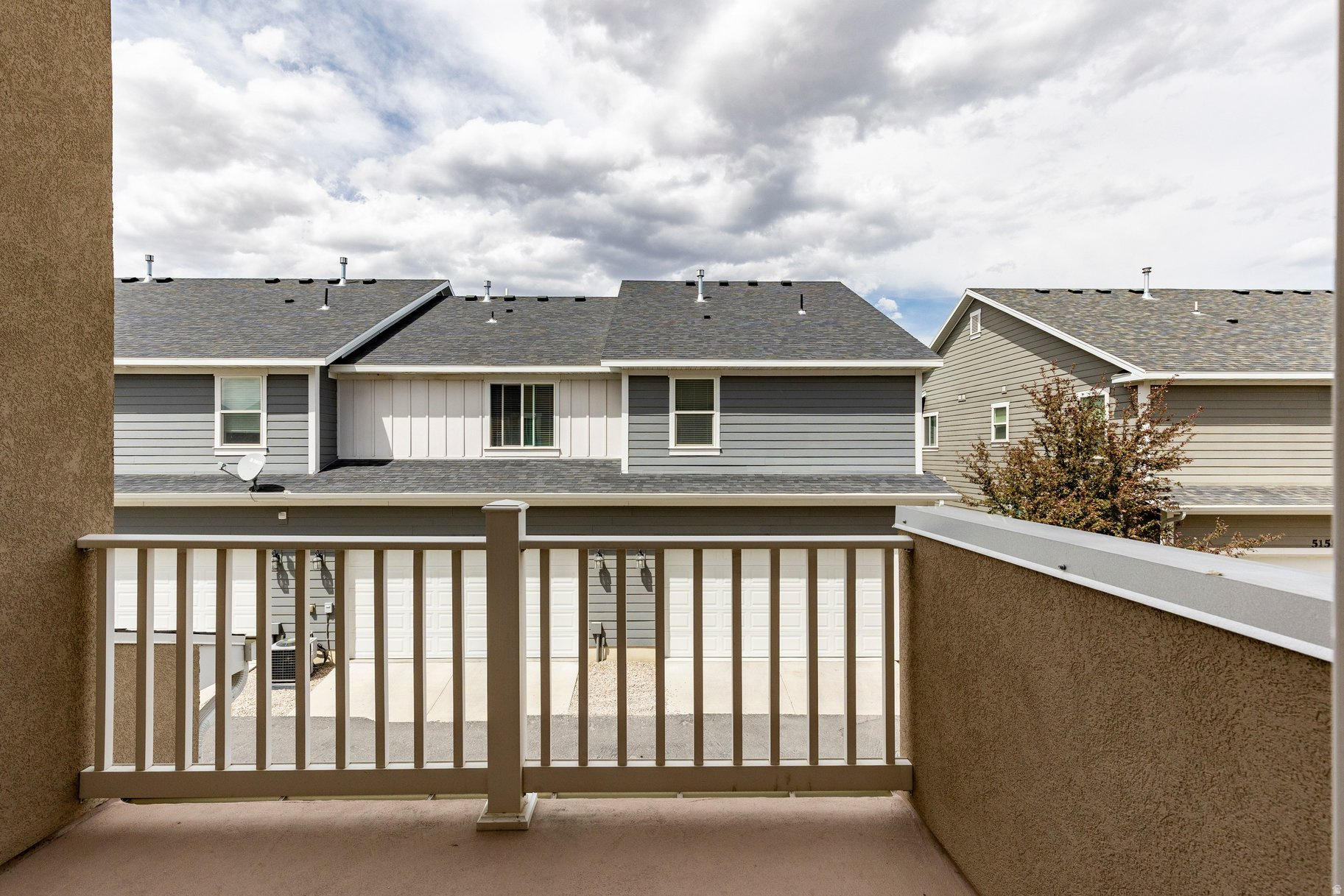 HERRIMAN TOWNE CENTER - Residential Lease