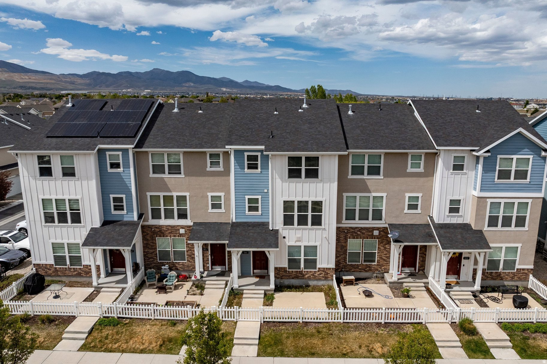 HERRIMAN TOWNE CENTER - Residential Lease