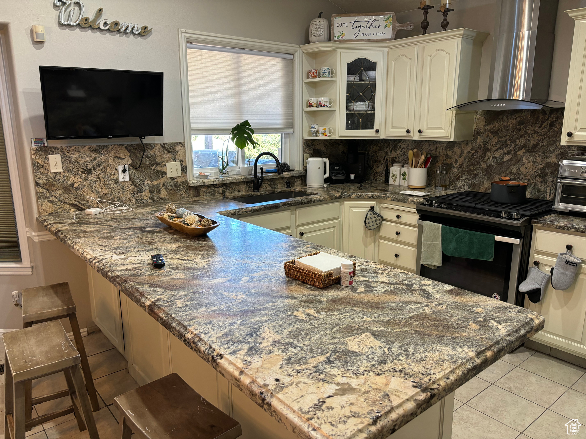 WESTVIEW TERRACE - Residential