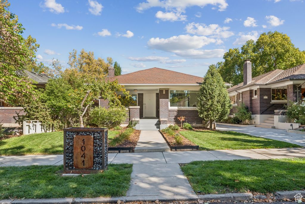 Photo of 1041 E YALE AVE S, Salt Lake City, UT 84105 (MLS # 2119573)