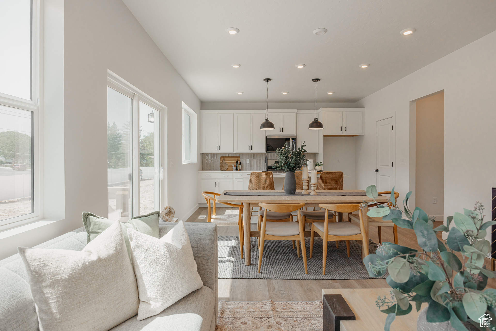 RIVERSIDE ESTATES - Residential