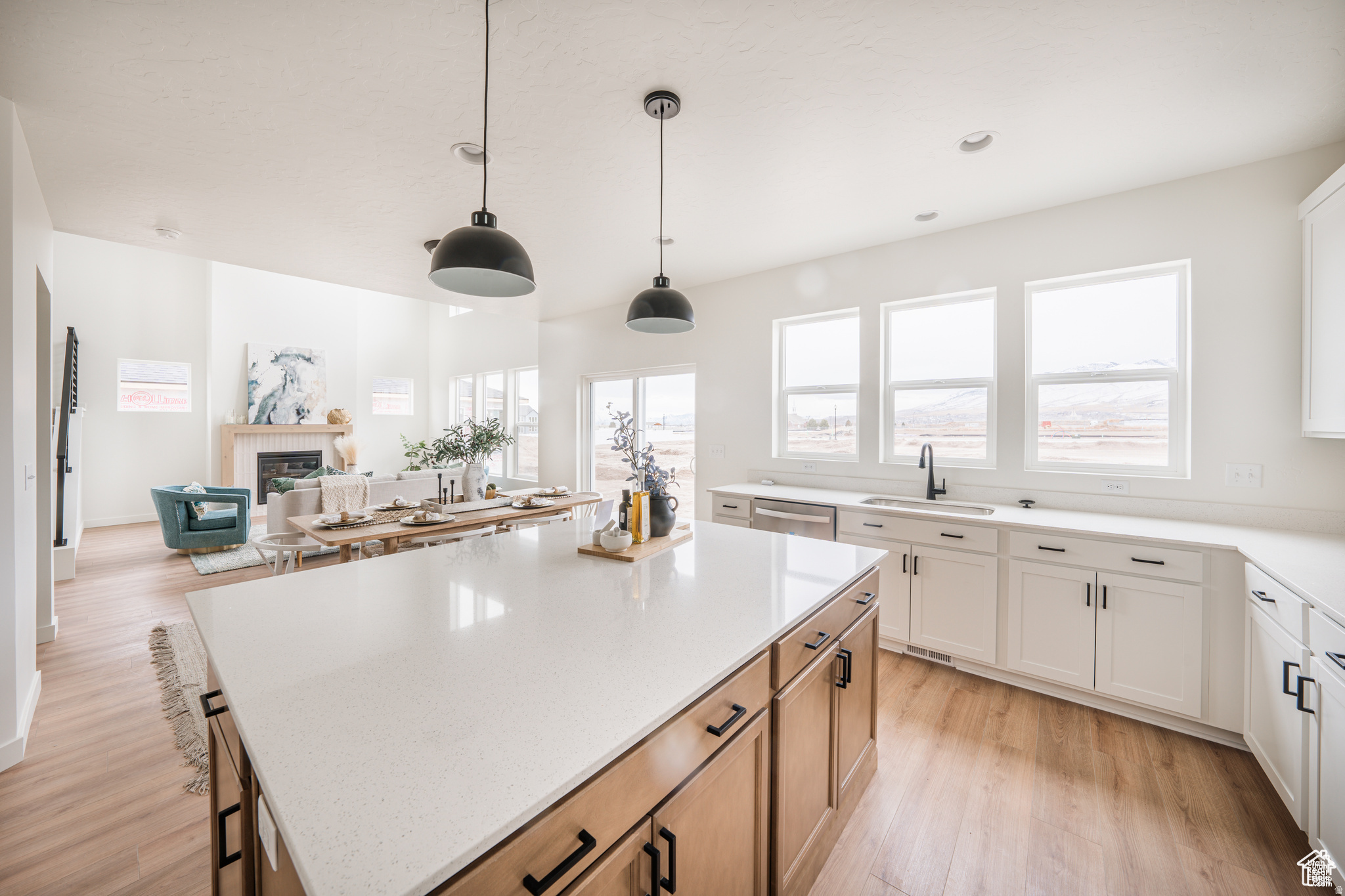 RIVERSIDE ESTATES - Residential