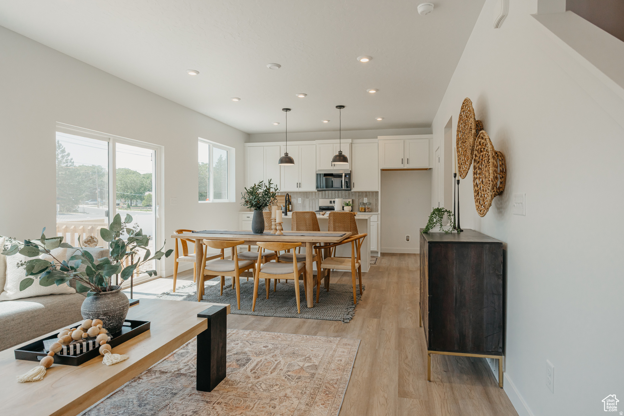 RIVERSIDE ESTATES - Residential