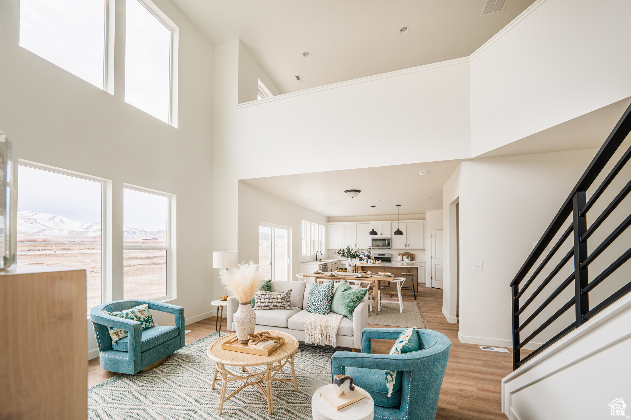 RIVERSIDE ESTATES - Residential