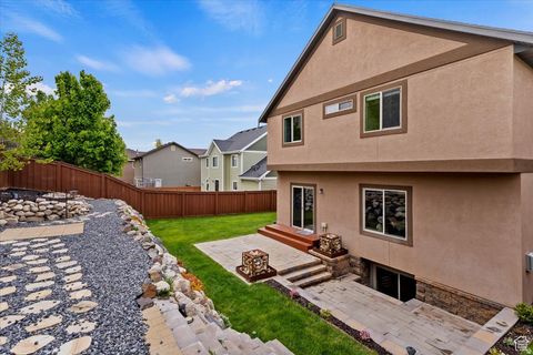 Tiny photo for 4062 N HEATHERFIELD LN, Lehi, UT 84043 (MLS # 2135923)