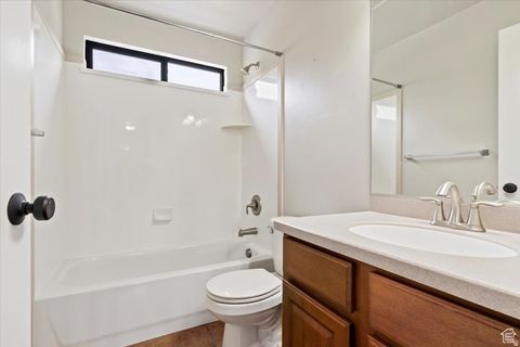 Tiny photo for 4062 N HEATHERFIELD LN, Lehi, UT 84043 (MLS # 2135923)
