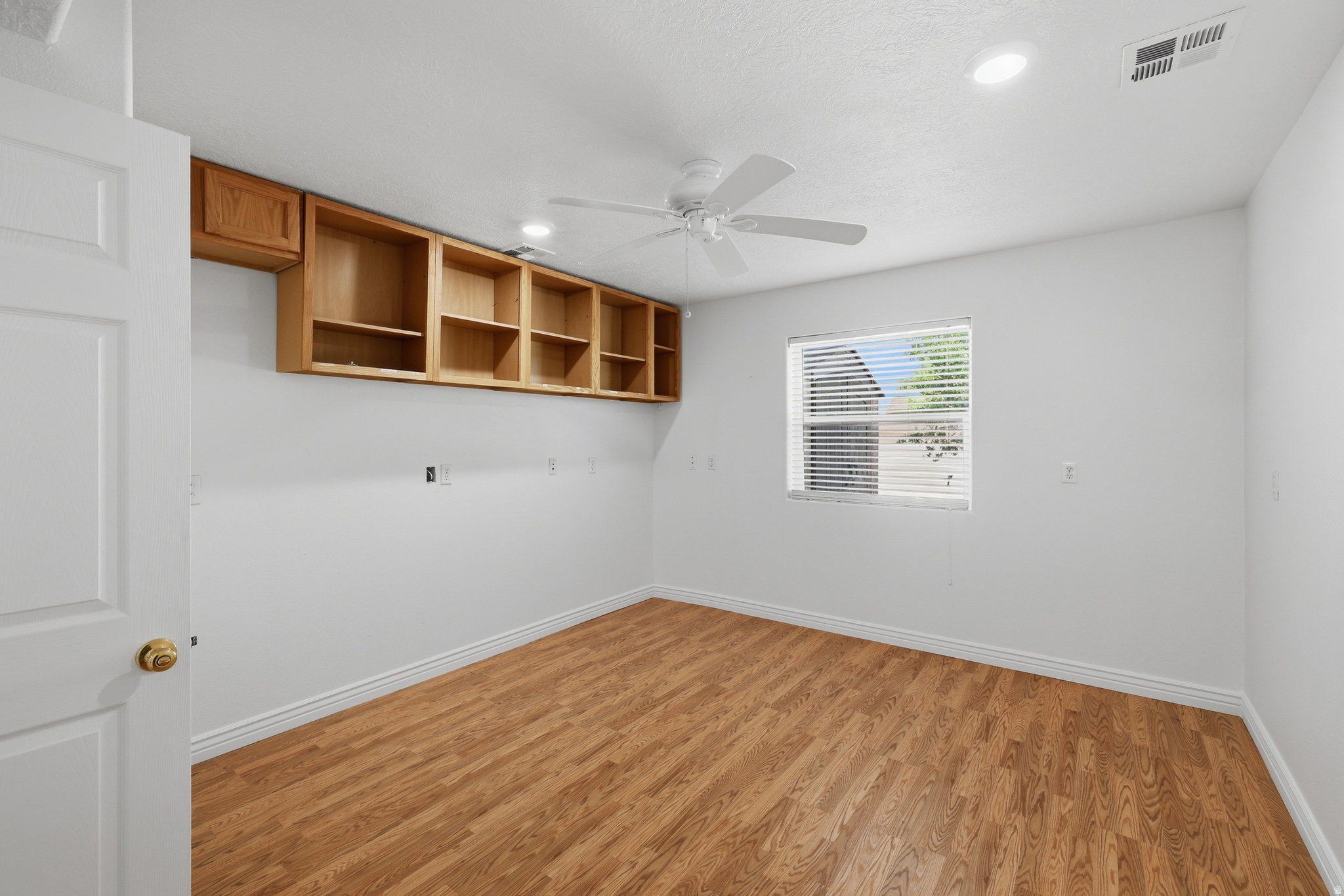 MAJESTIC VIEW 1 - Residential