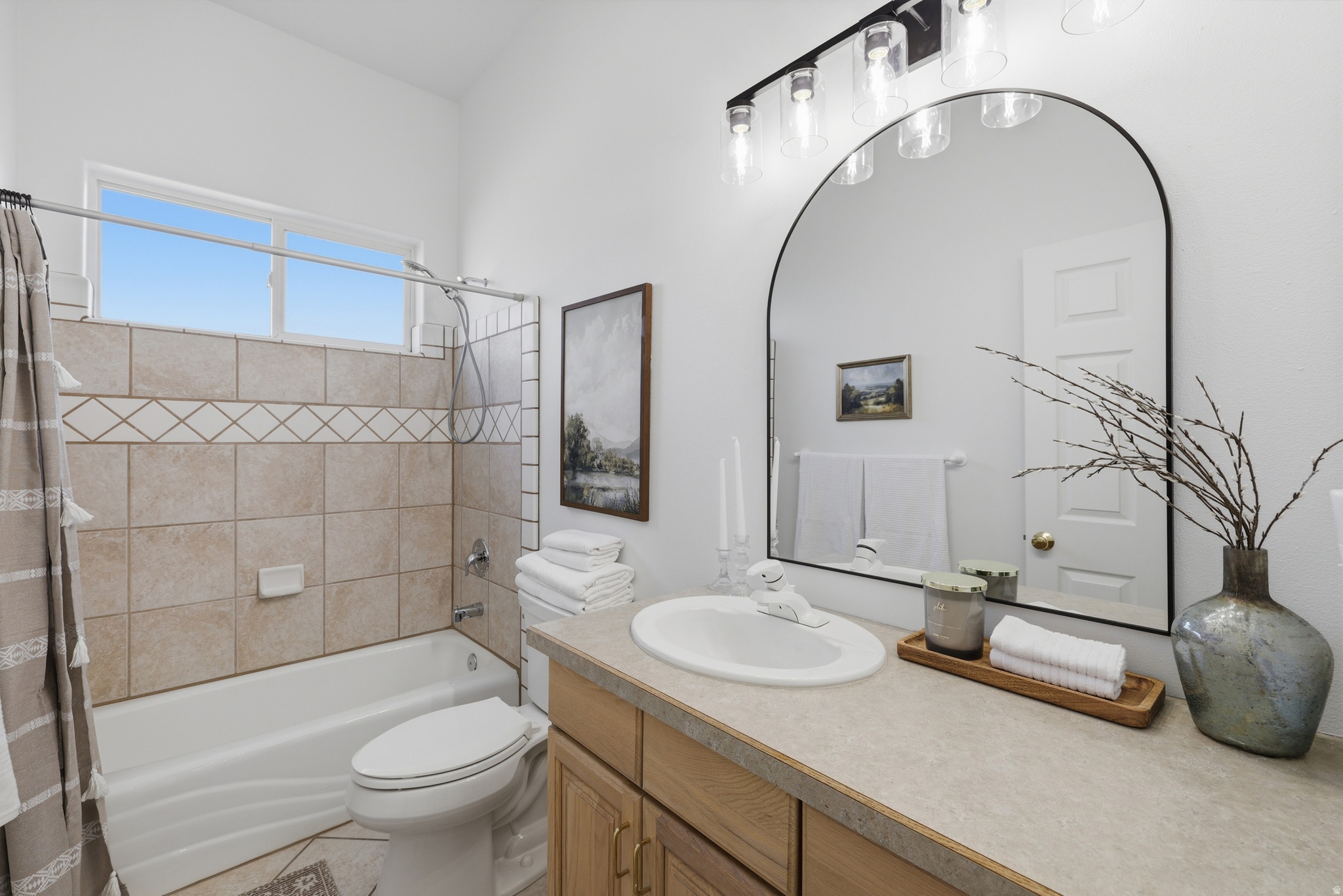 MAJESTIC VIEW 1 - Residential