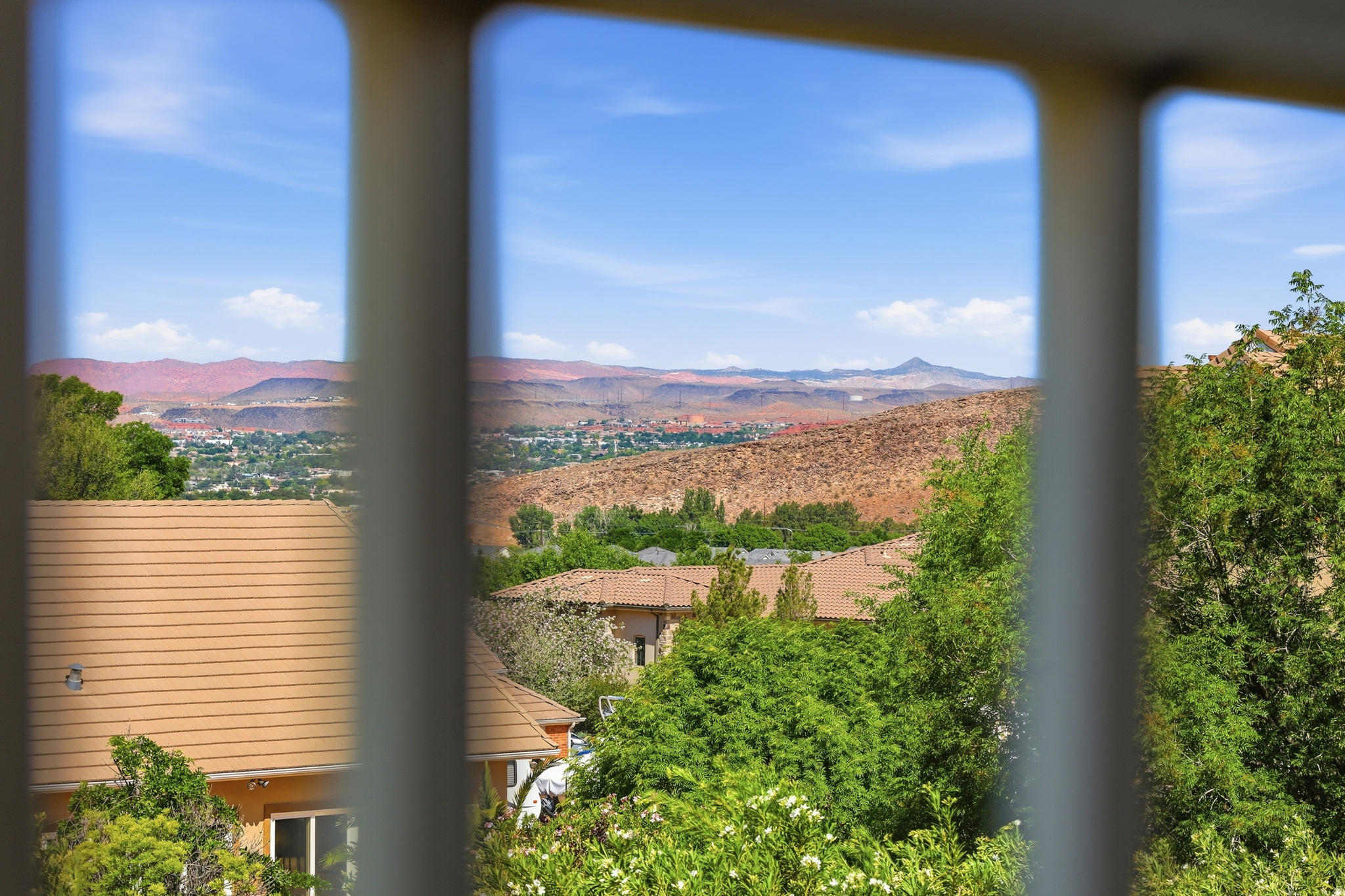 MAJESTIC VIEW 1 - Residential