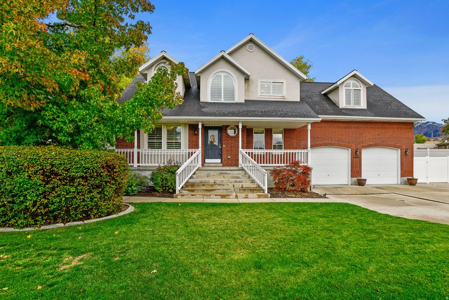 Located in a great neighborhood close to shopping, entertainment, and convenient freeway access. This home features a newly finished basement with a spacious family room, wet bar, large bedroom, and full bath. All bathrooms and the laundry room have been beautifully remodeled. The kitchen offers white cabinetry, granite countertops, and a welcoming feel. Enjoy a private, fully fenced yard - perfect for relaxing or entertaining.