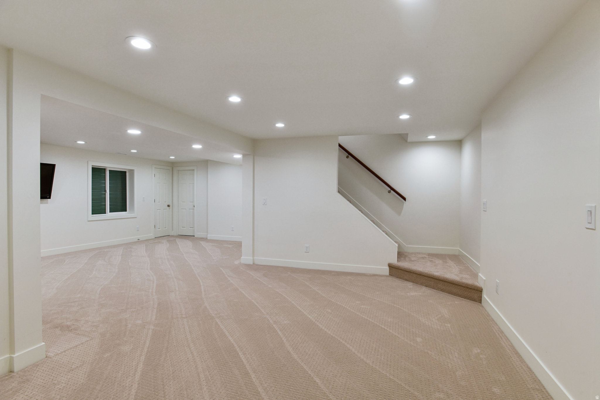 WHITMORE MANOR ESTATES - Residential