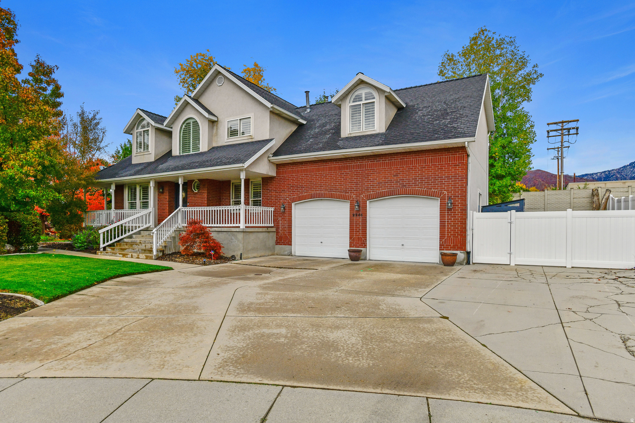 WHITMORE MANOR ESTATES - Residential