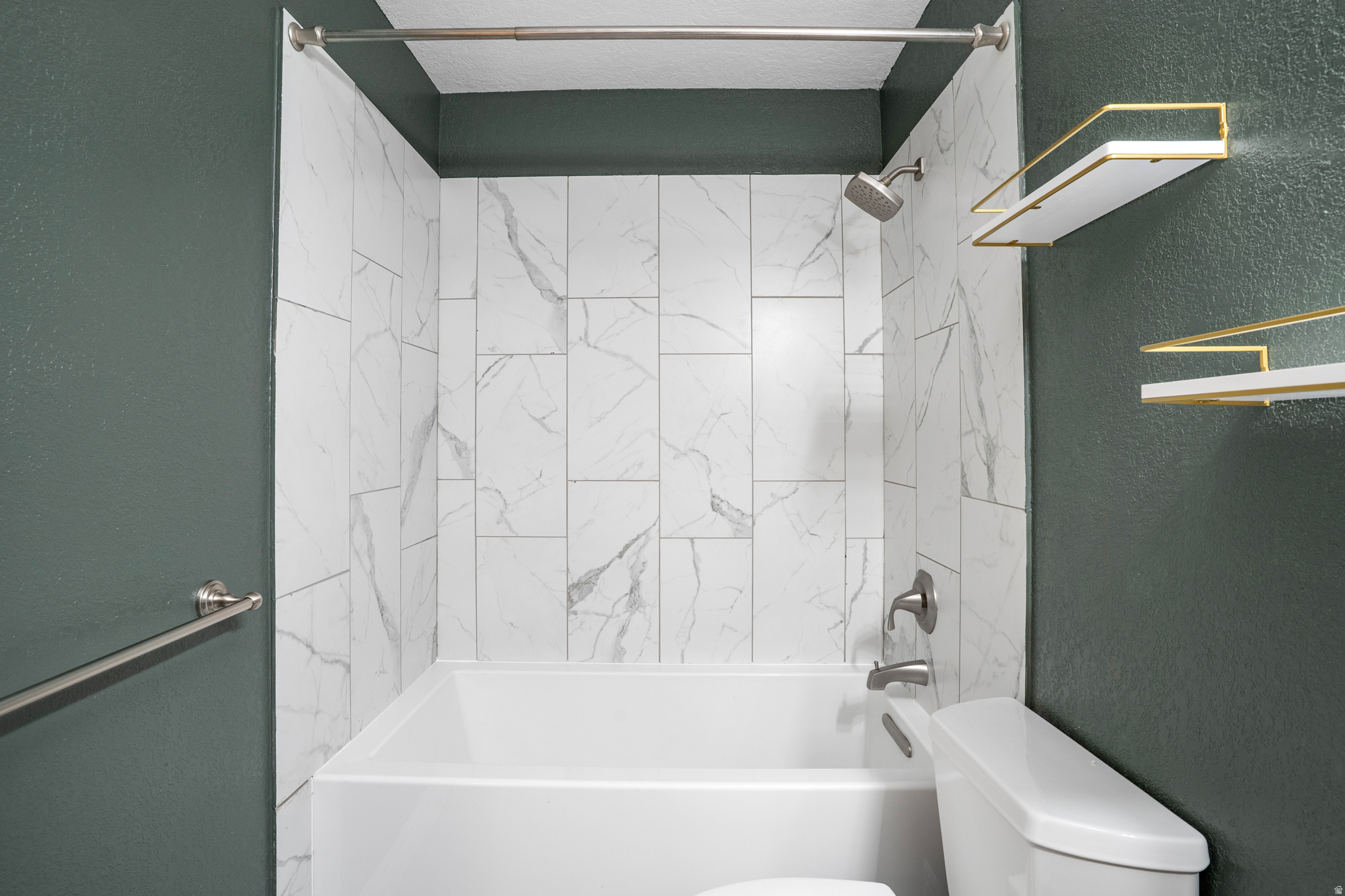 COTTONWOOD TOWNHOMES - Residential