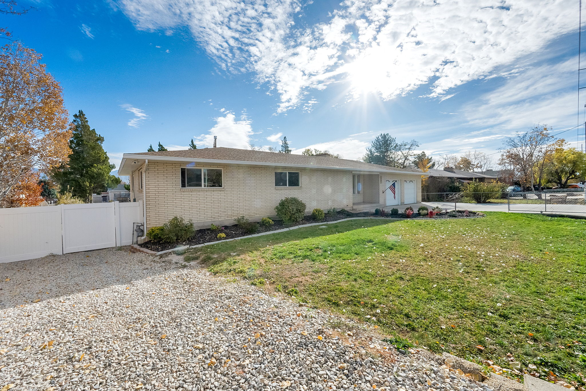 LESSLEY ESTATES - Residential