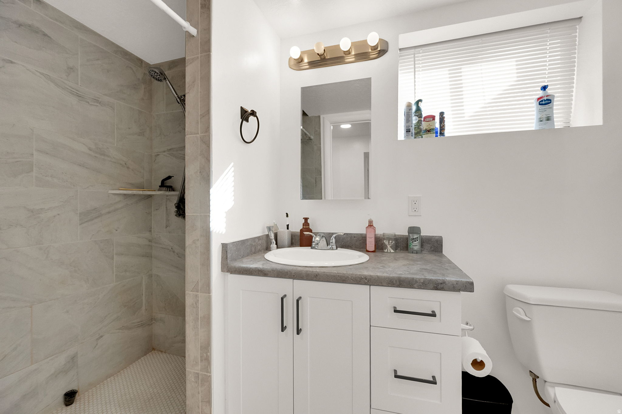 LESSLEY ESTATES - Residential