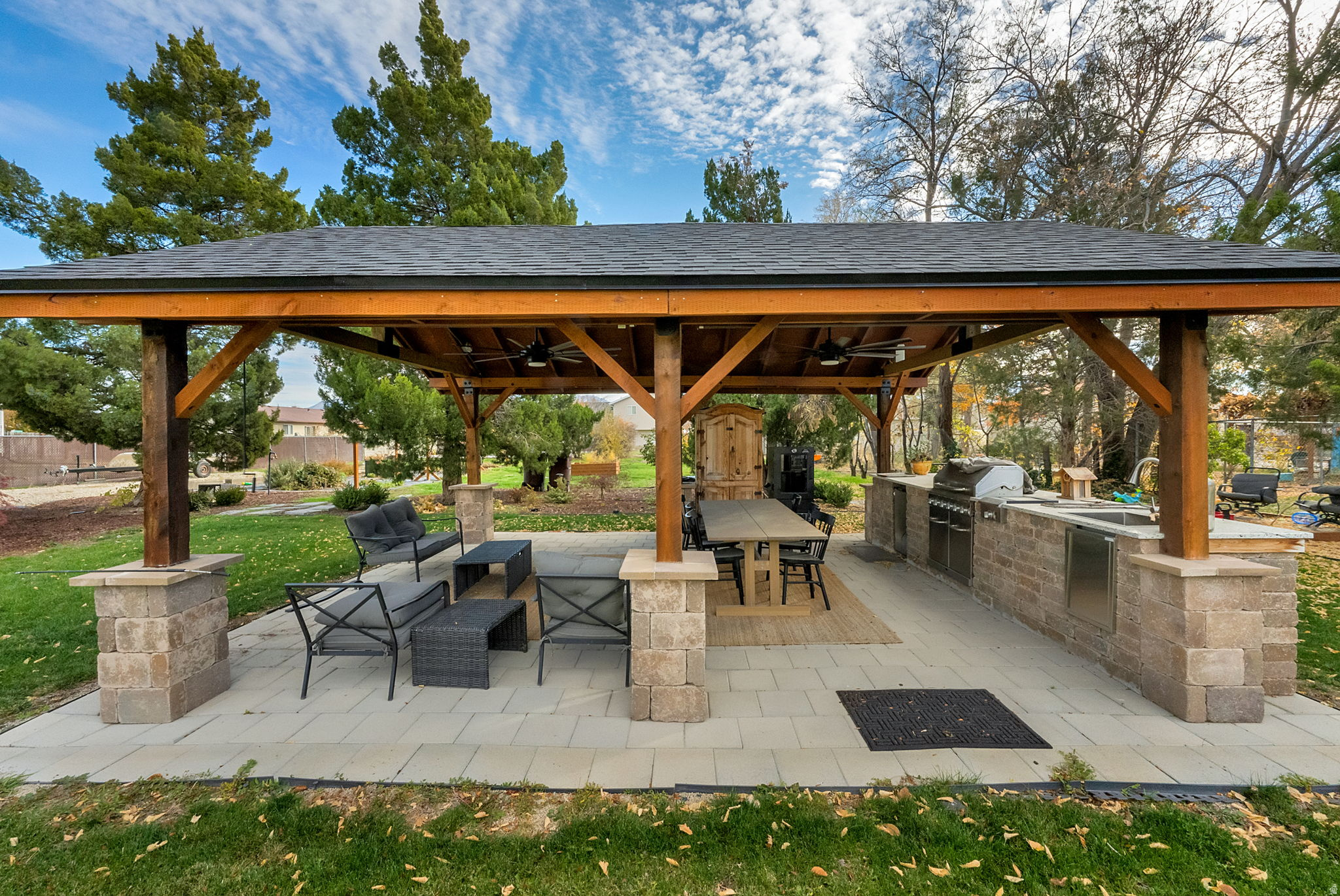 LESSLEY ESTATES - Residential