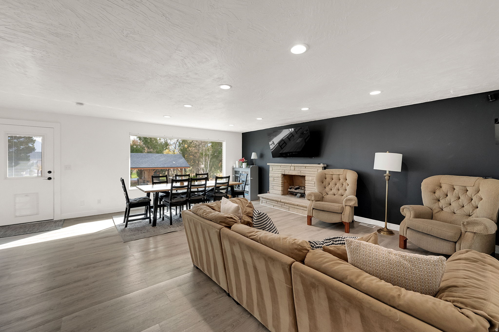 LESSLEY ESTATES - Residential