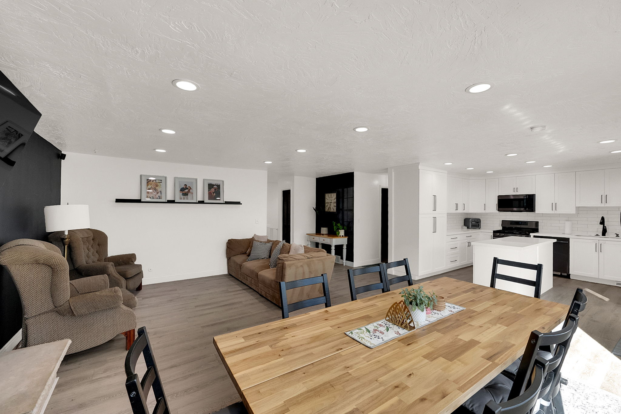 LESSLEY ESTATES - Residential