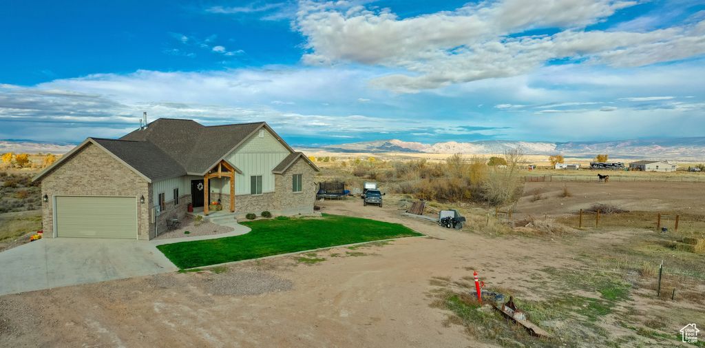 Photo of 2101 E GOOSE RANCH RD S, Vernal, UT 84078 (MLS # 2119157)