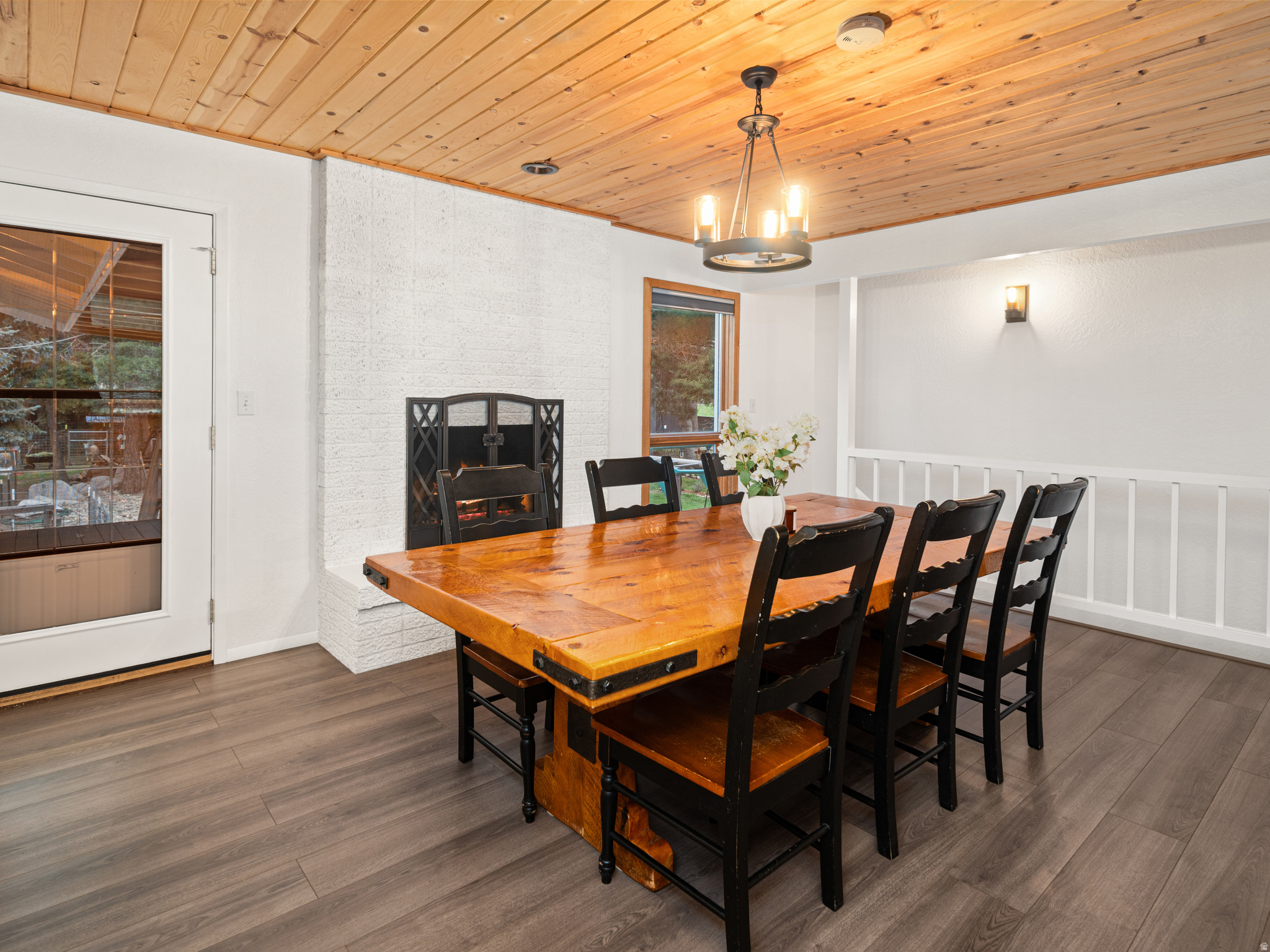 EDEN HILLS - Residential