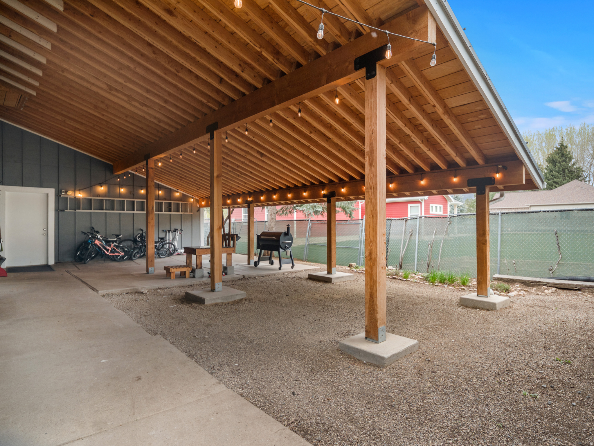 EDEN HILLS - Residential