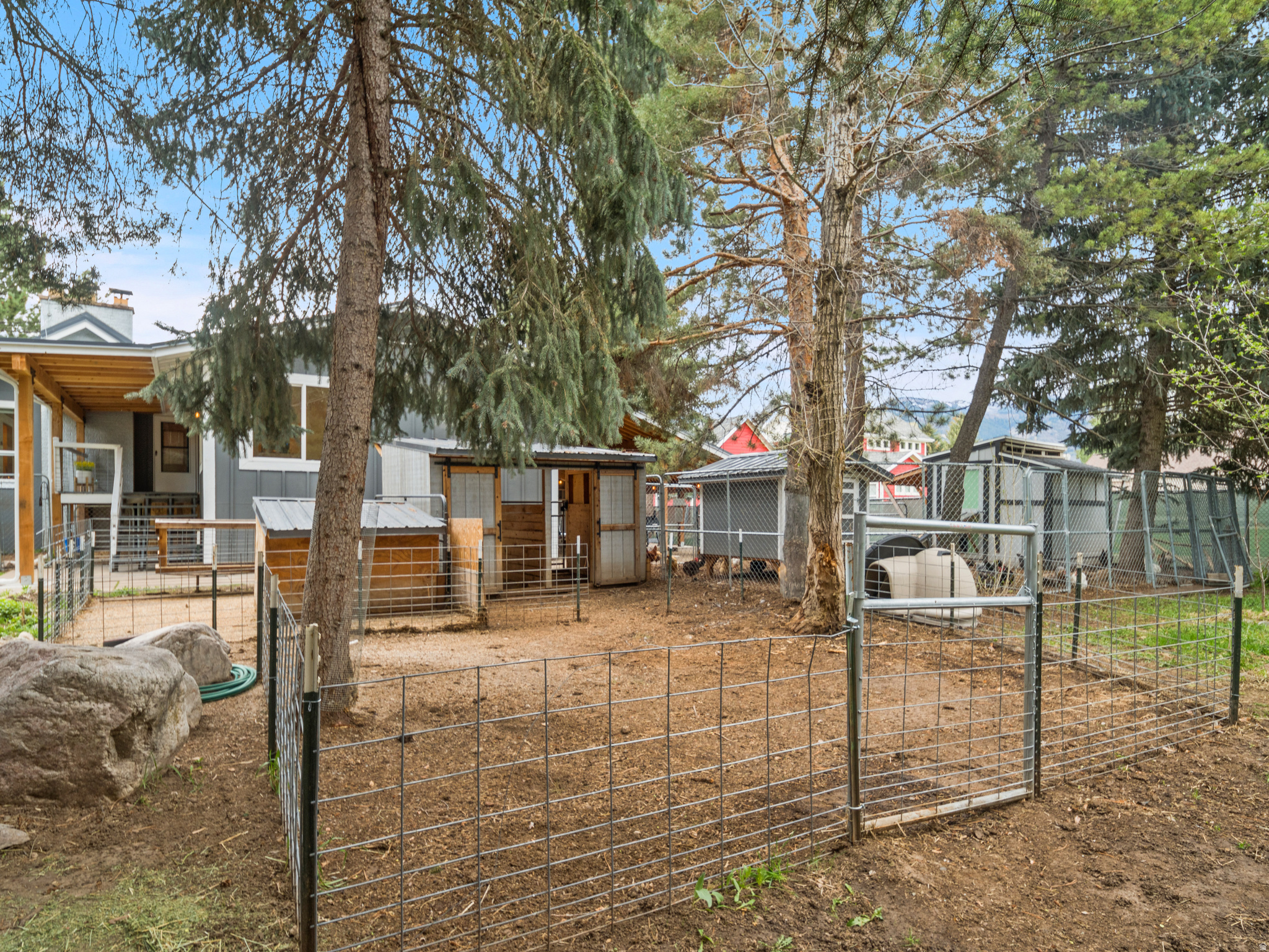 EDEN HILLS - Residential