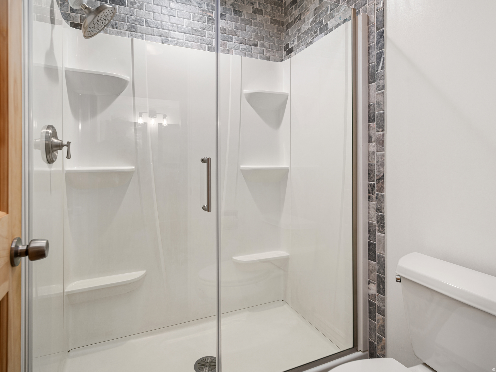 EDEN HILLS - Residential