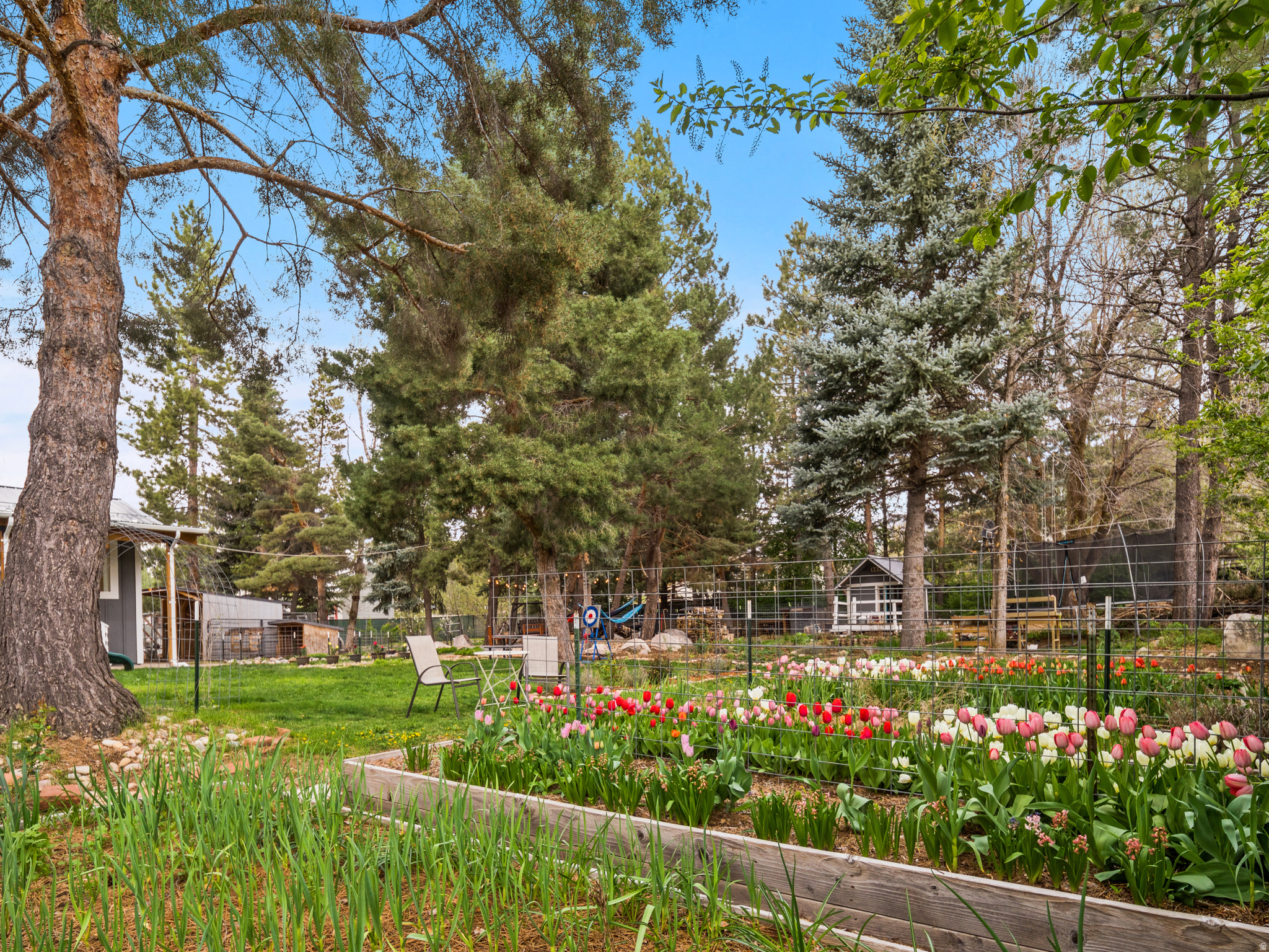 EDEN HILLS - Residential