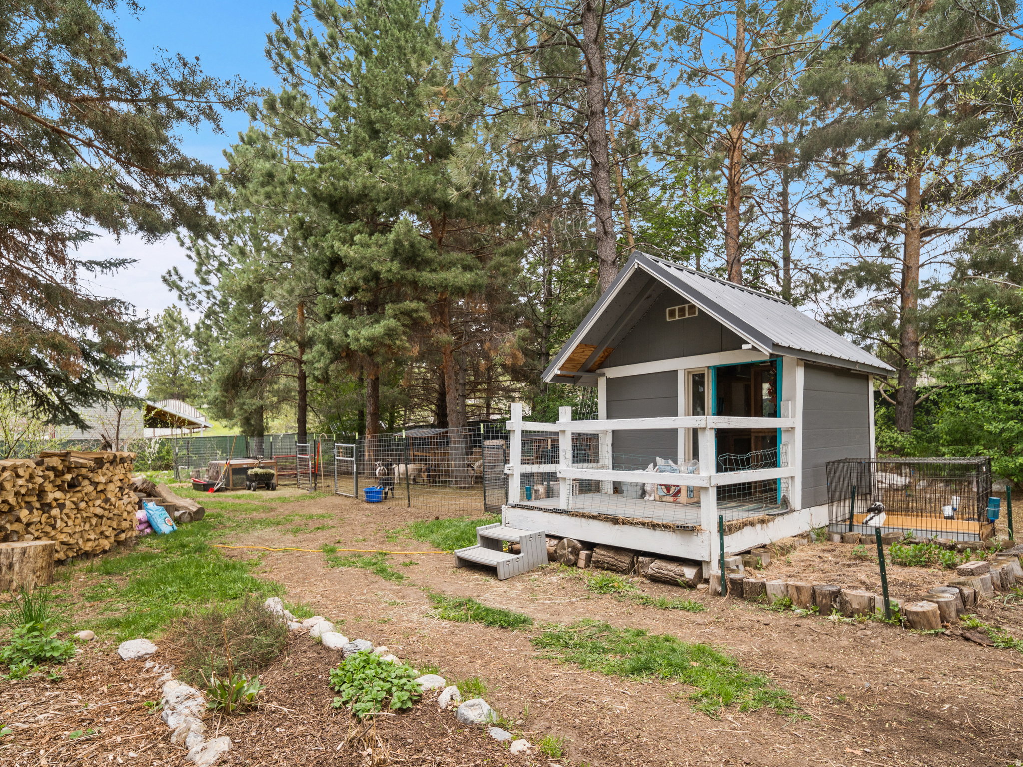 EDEN HILLS - Residential