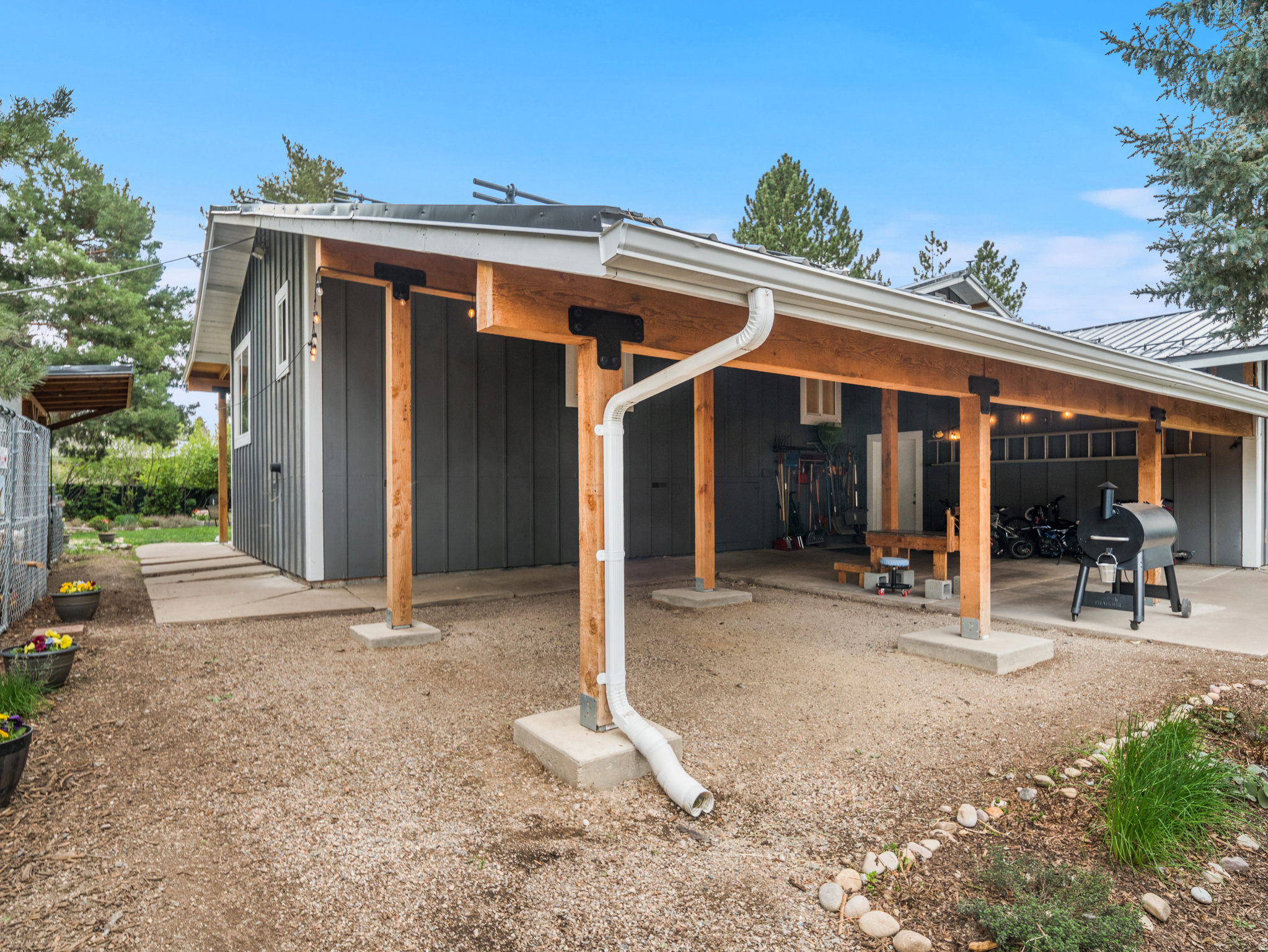 EDEN HILLS - Residential