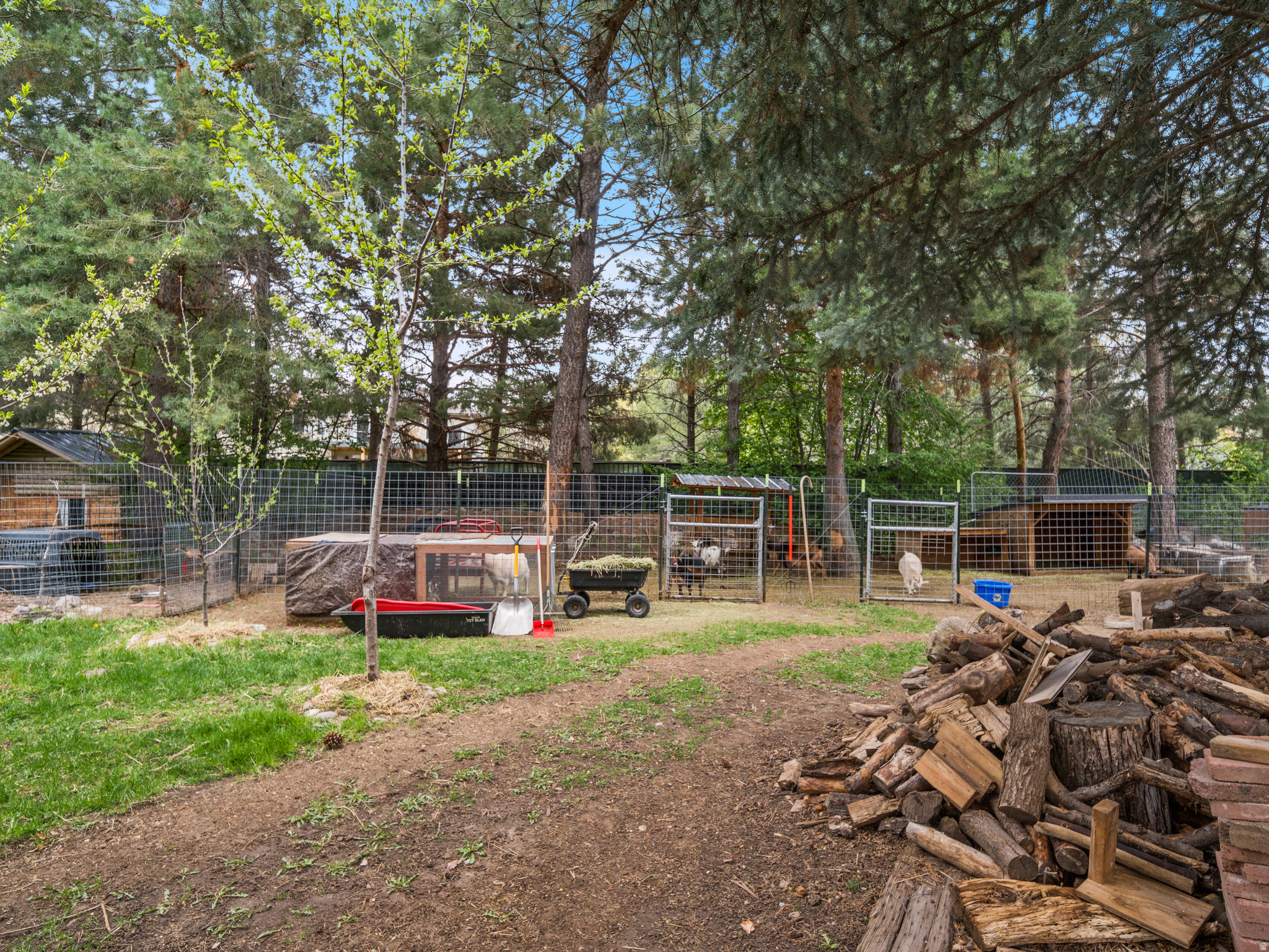 EDEN HILLS - Residential