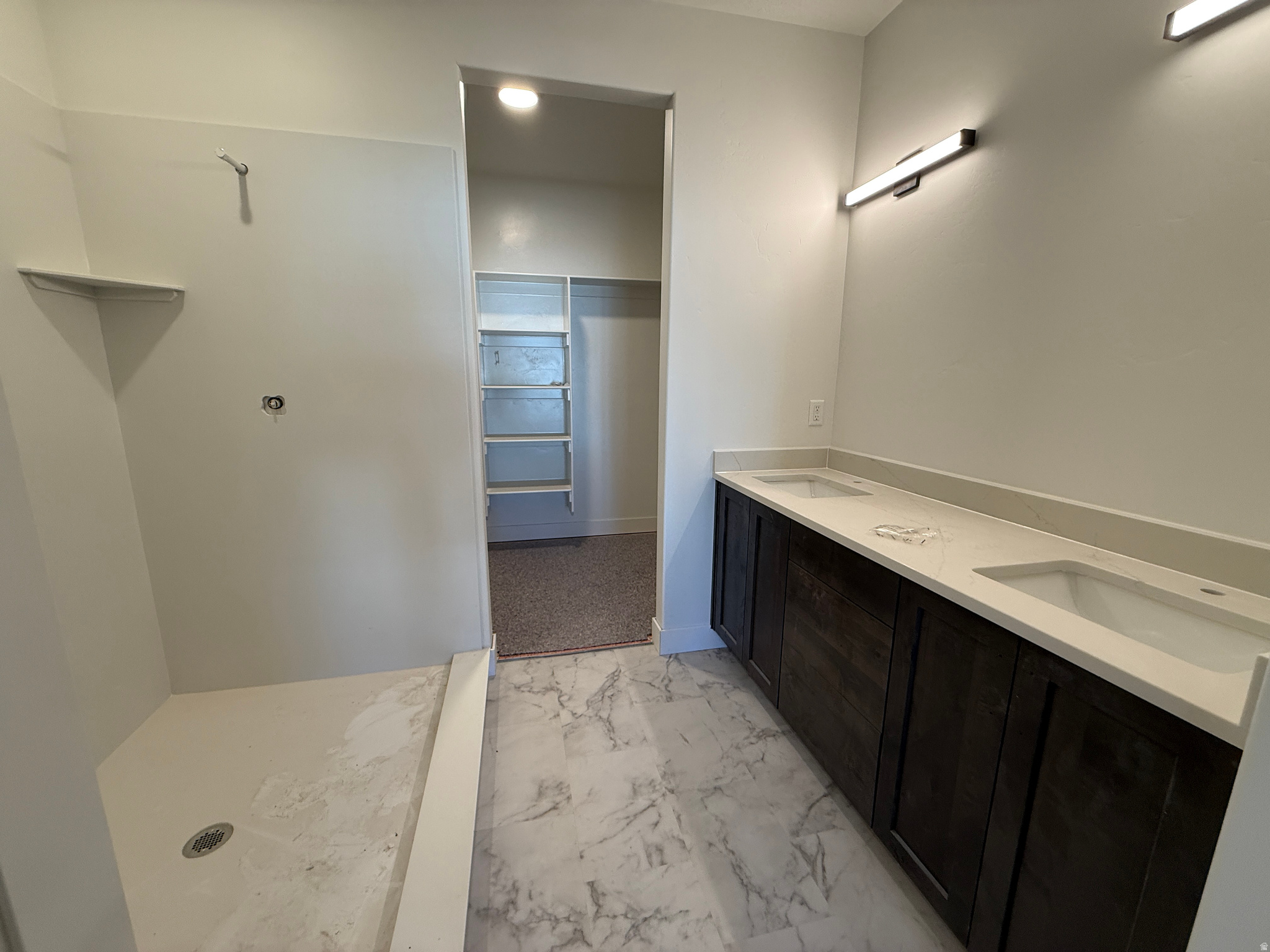 BLUFF VIEW - Residential