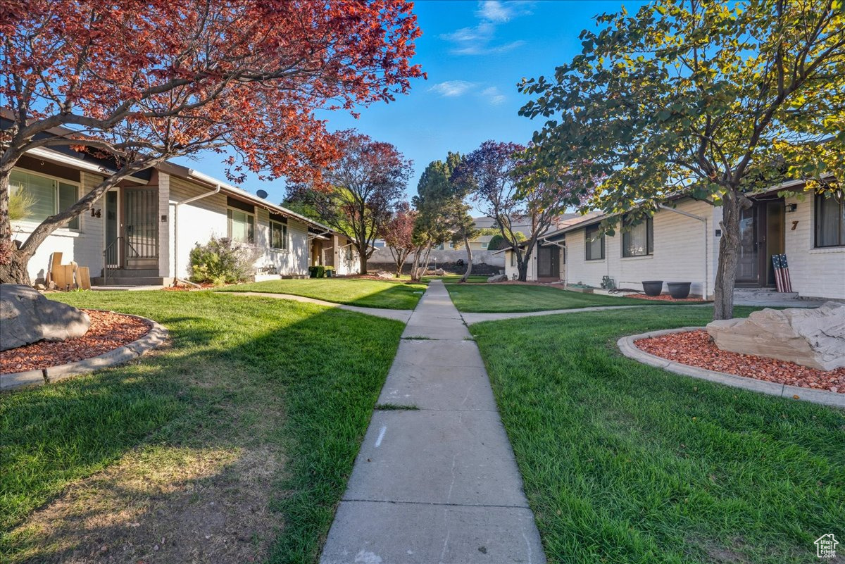 BENCHMARK VILLAGE - Residential