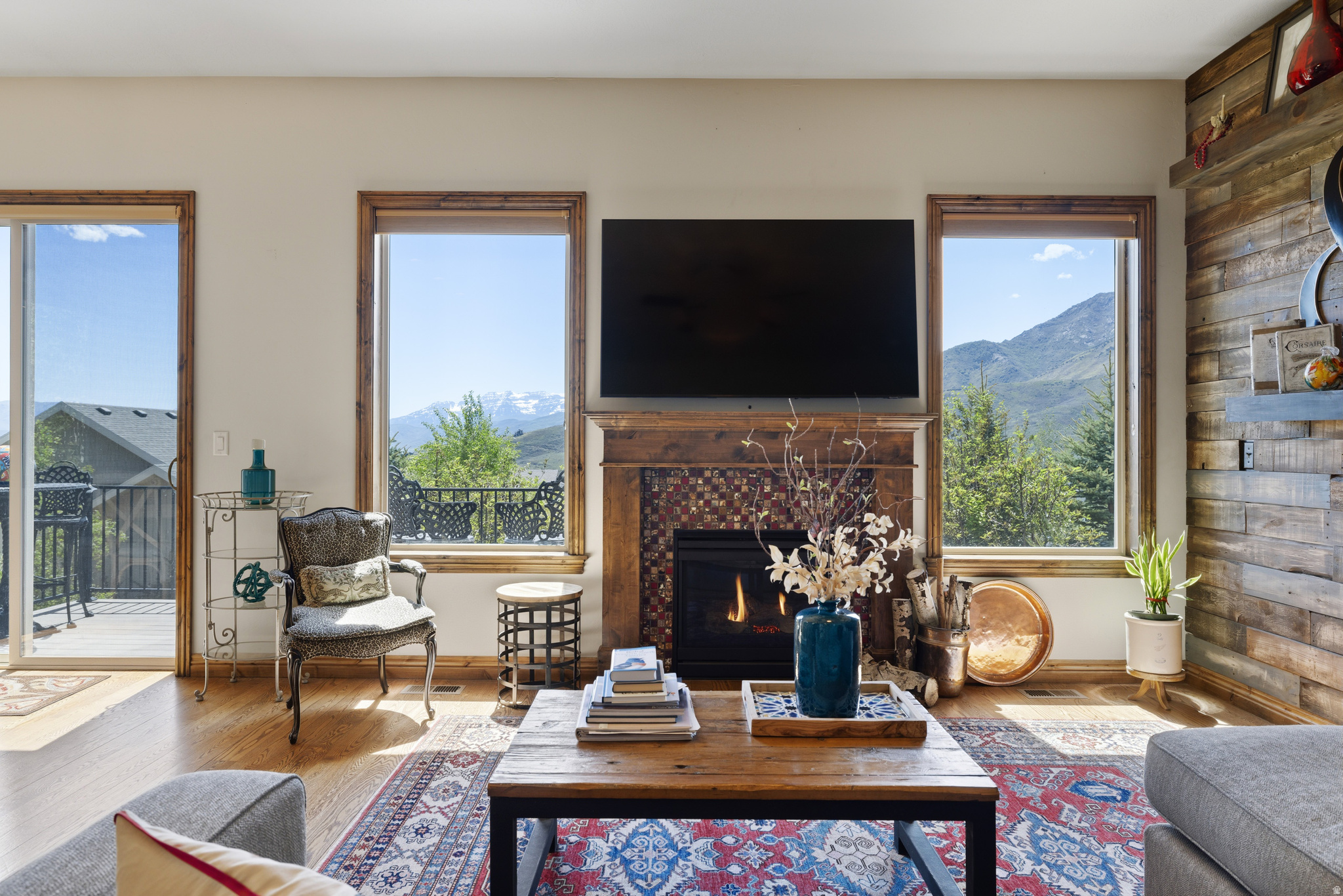 RIVER VIEW - Residential