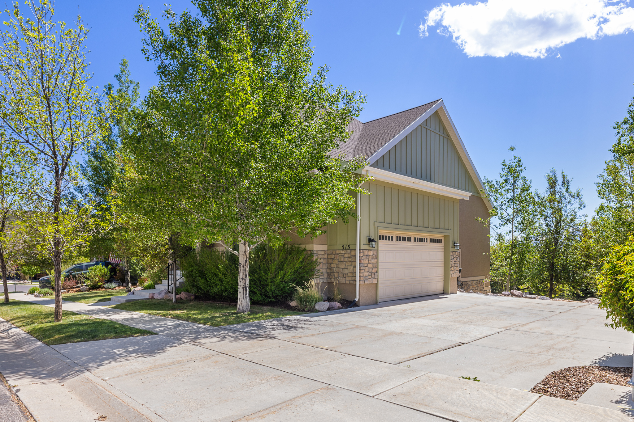 RIVER VIEW - Residential