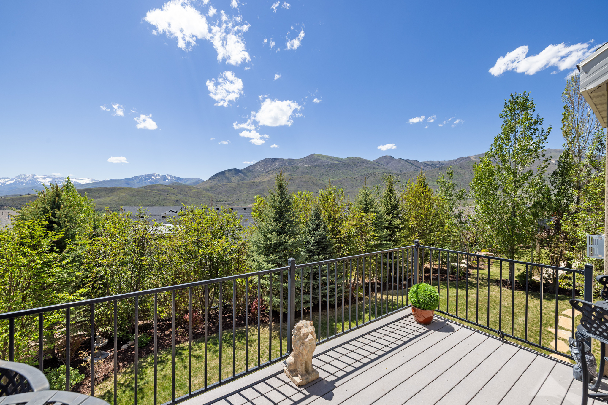 RIVER VIEW - Residential