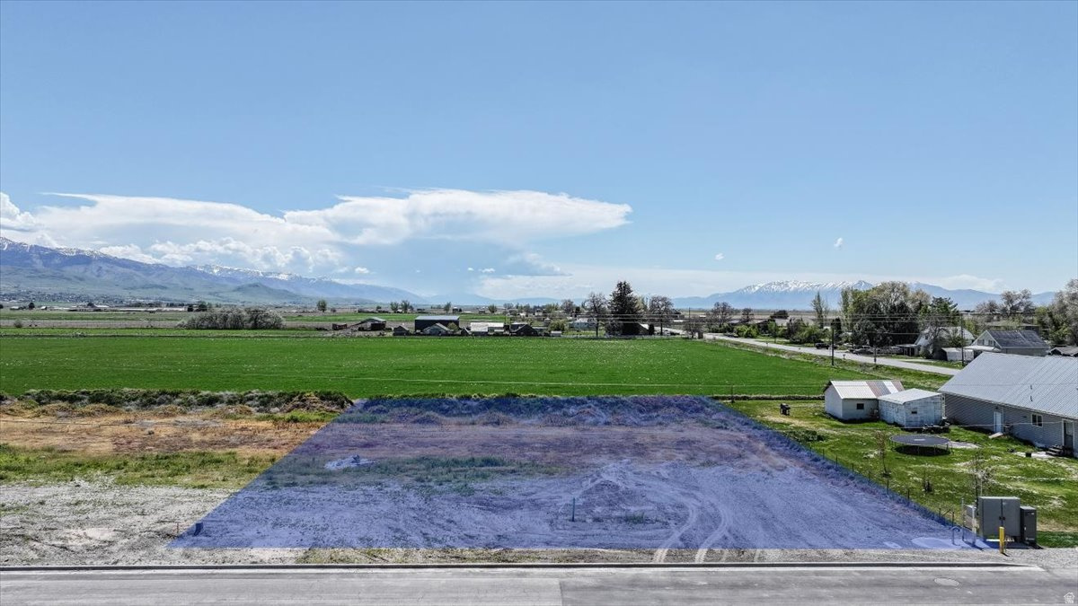NORTH COUNTRY ESTATE - Land