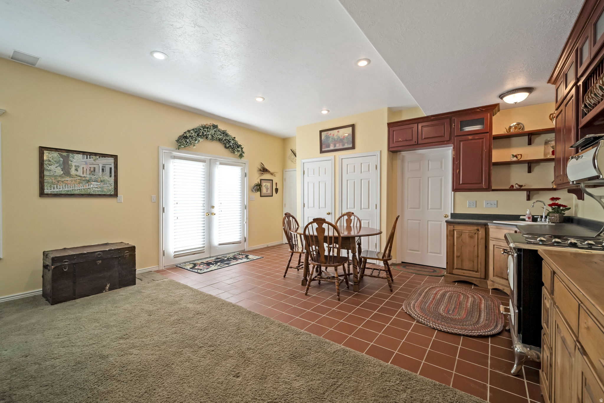 CANYON HEIGHTS AT CEDAR HILLS - Residential