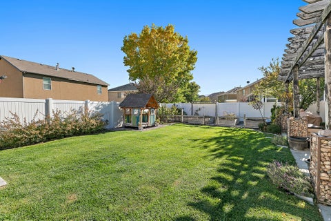 Tiny photo for 421 S JORDAN WAY W, Lehi, UT 84043 (MLS # 2180612)