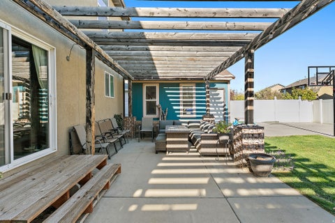 Tiny photo for 421 S JORDAN WAY W, Lehi, UT 84043 (MLS # 2180612)