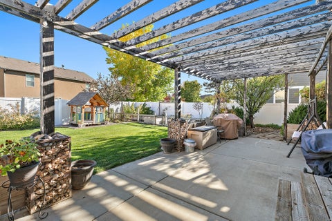 Tiny photo for 421 S JORDAN WAY W, Lehi, UT 84043 (MLS # 2180612)