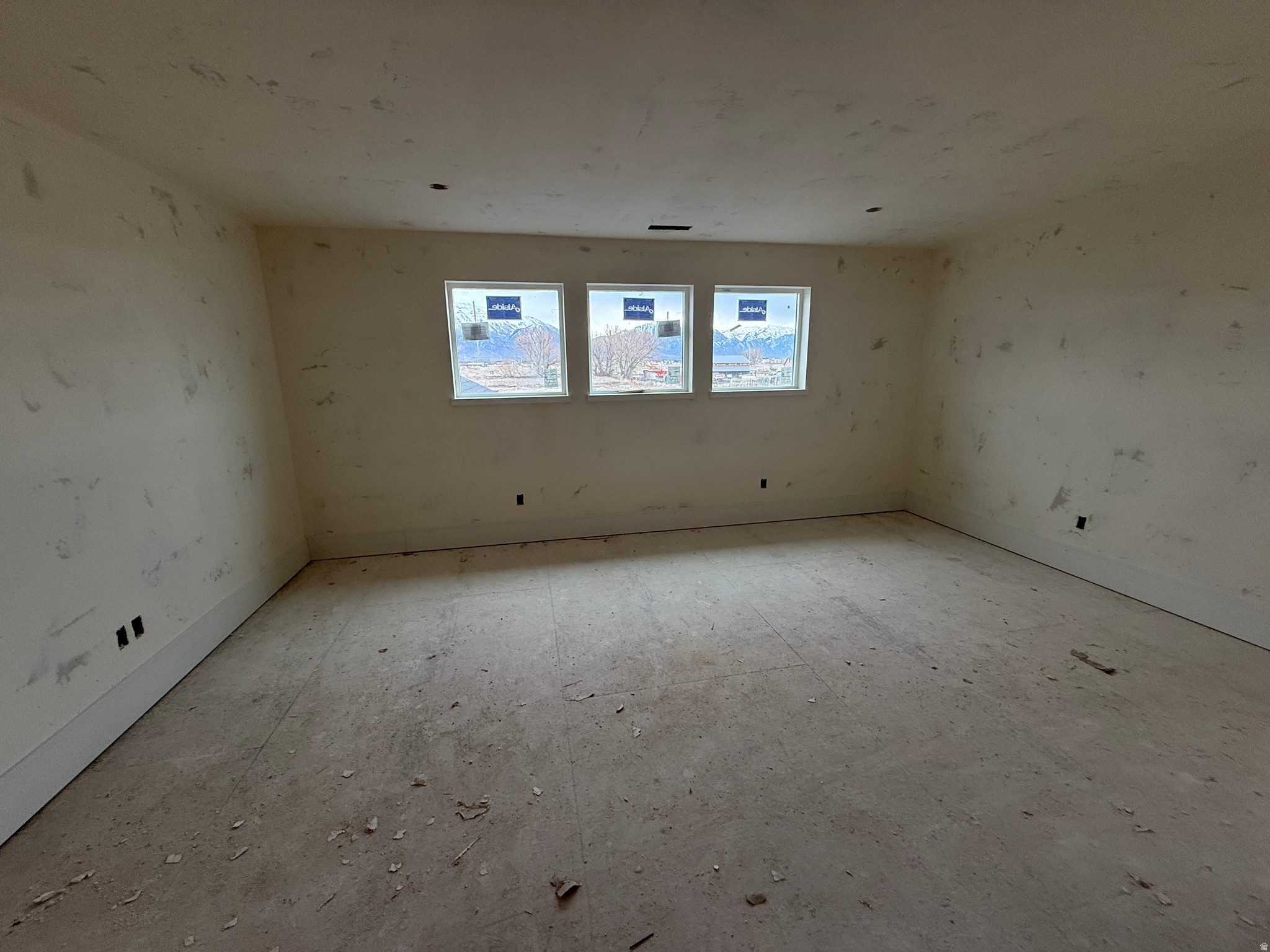 SOUTH CREEK - Residential