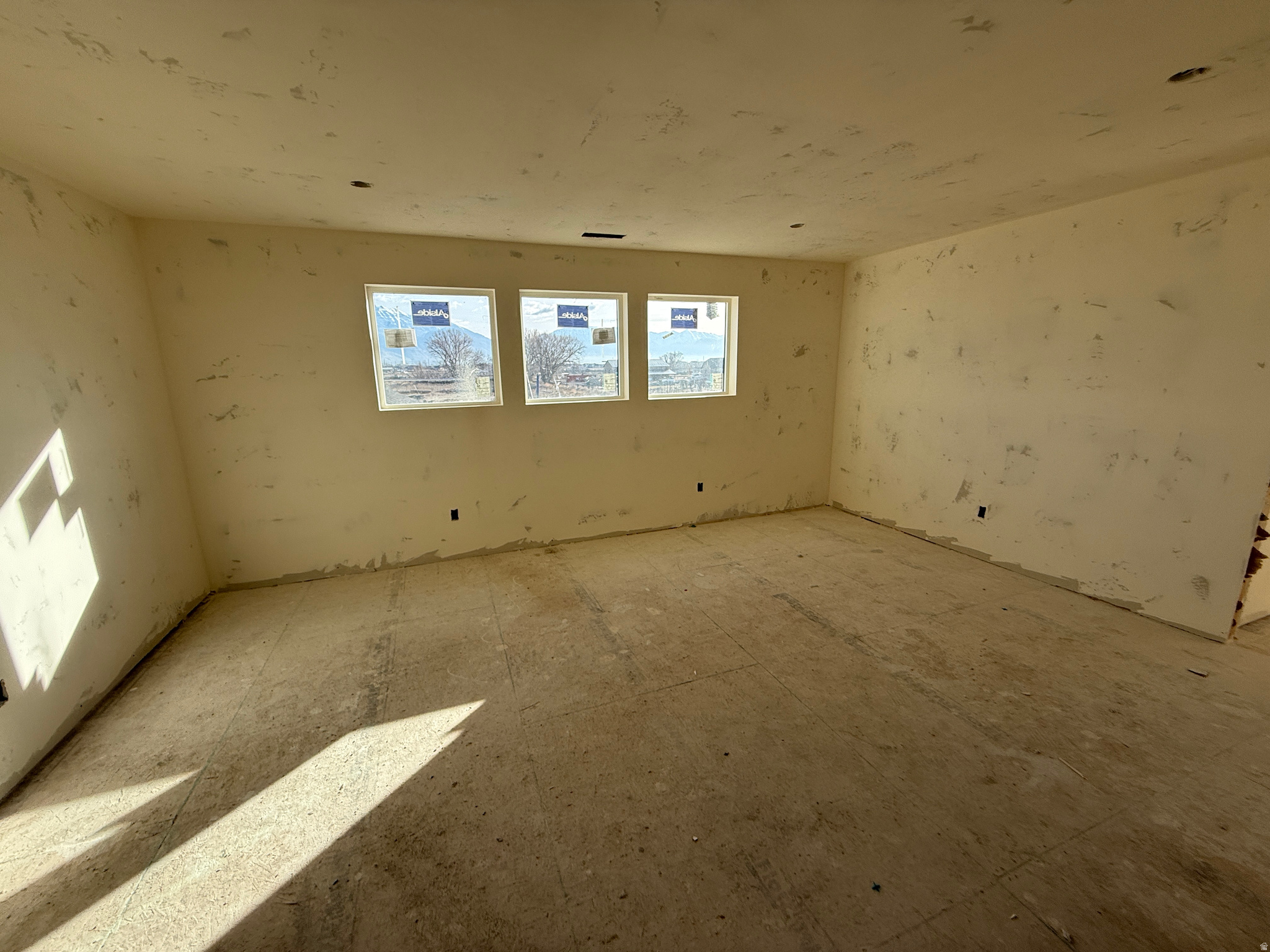 SOUTH CREEK - Residential