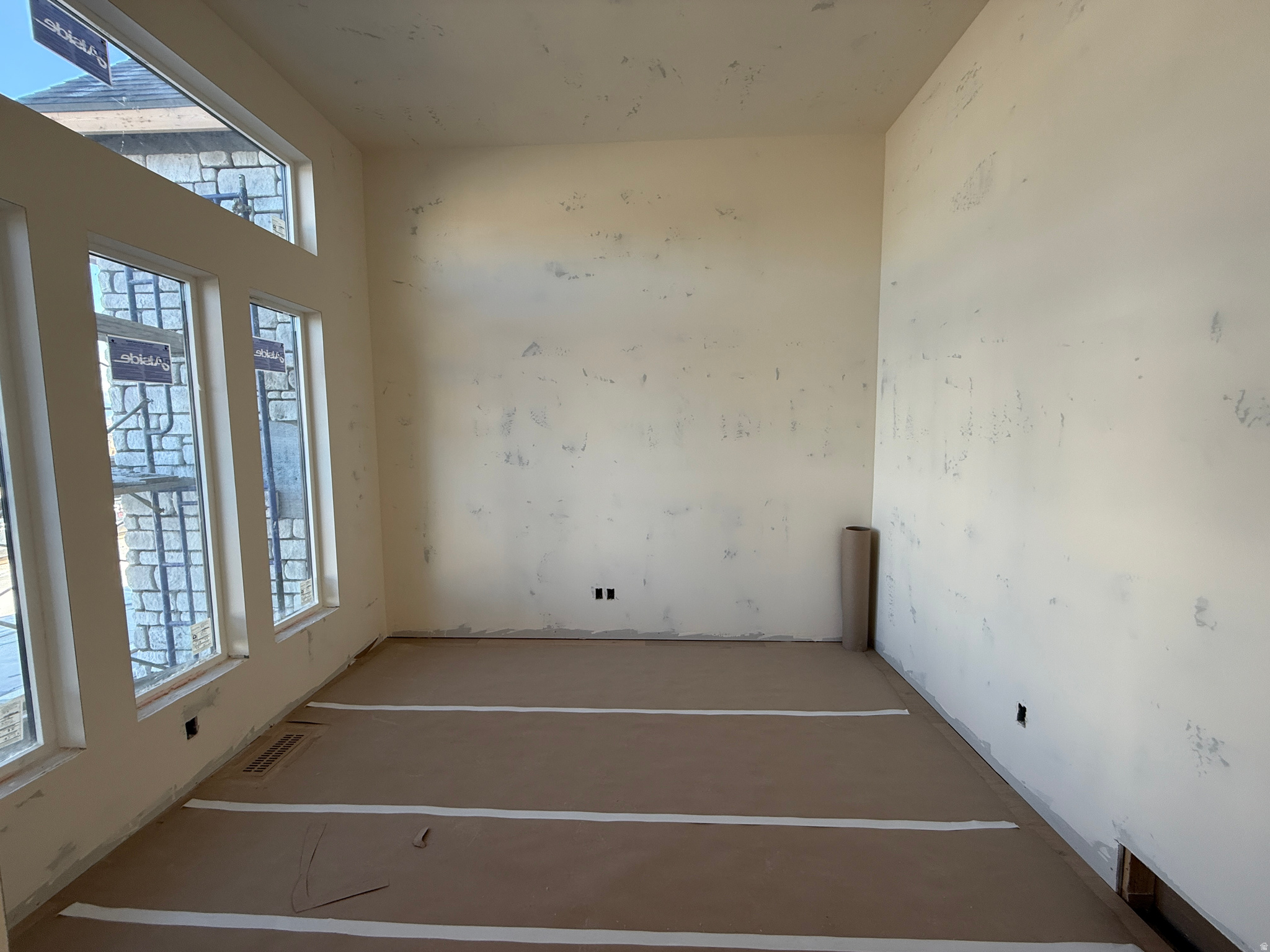 SOUTH CREEK - Residential